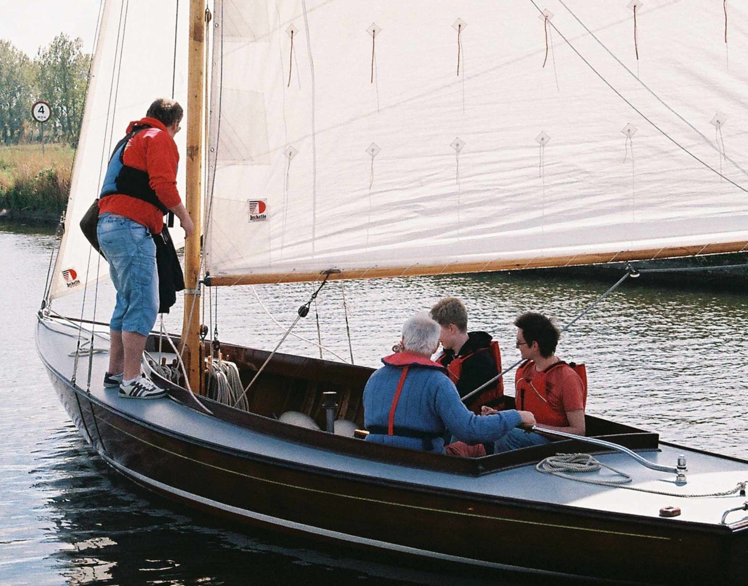 Traditional Norfolk Broads Sailing - Hunter's Yard 